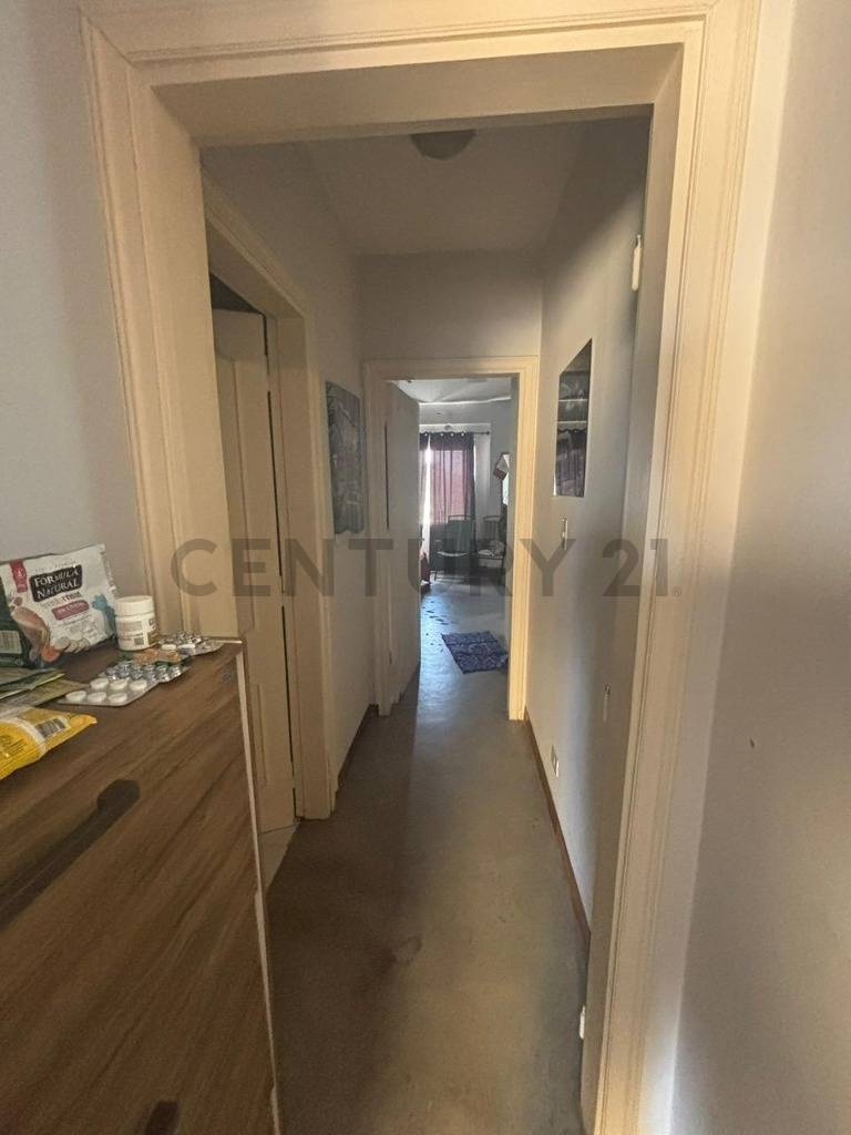 Hallway to the bedrooms